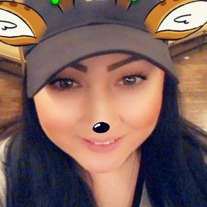 Meet your Posher, Christina